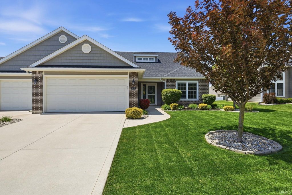 Photo of 2113 Meadowsweet Parkway, Fort Wayne, IN 46808 (MLS # 202618472)