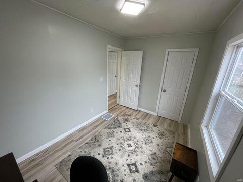 Tiny photo for 1008 E Spraker Street, Kokomo, IN 46901 (MLS # 202537410)