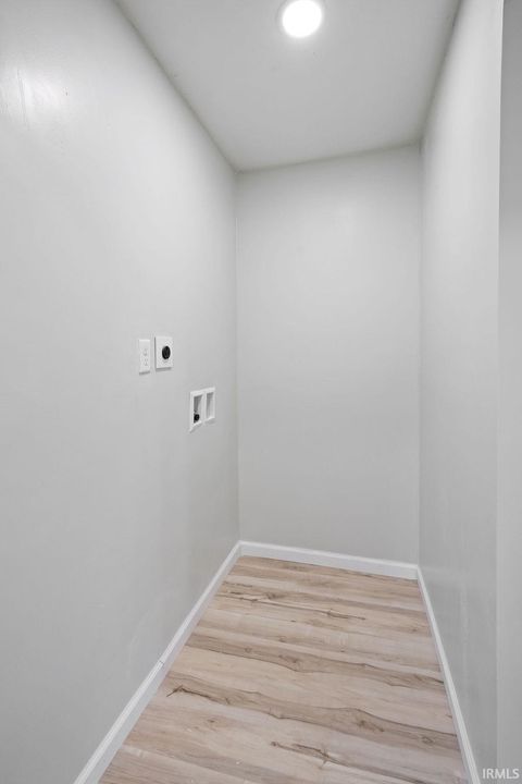 Tiny photo for 1008 E Spraker Street, Kokomo, IN 46901 (MLS # 202537410)