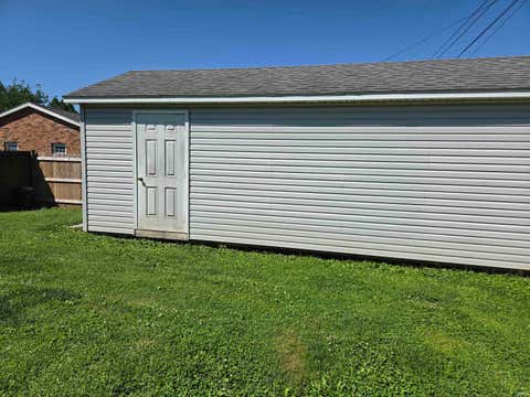 Tiny photo for 310 Eastgate Drive, Vincennes, IN 47591 (MLS # 202624761)