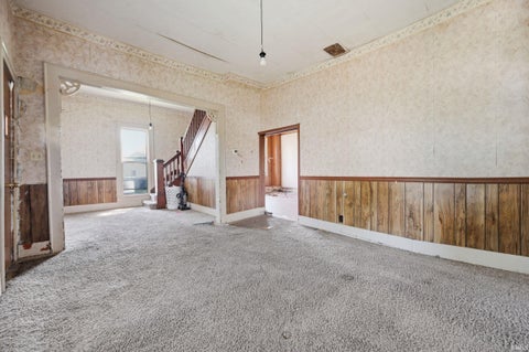 Tiny photo for 627 E High Street, Portland, IN 47371 (MLS # 202626805)