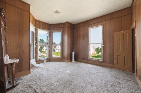 Tiny photo for 627 E High Street, Portland, IN 47371 (MLS # 202626805)