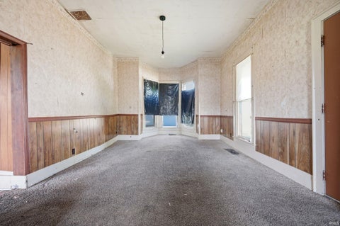 Tiny photo for 627 E High Street, Portland, IN 47371 (MLS # 202626805)