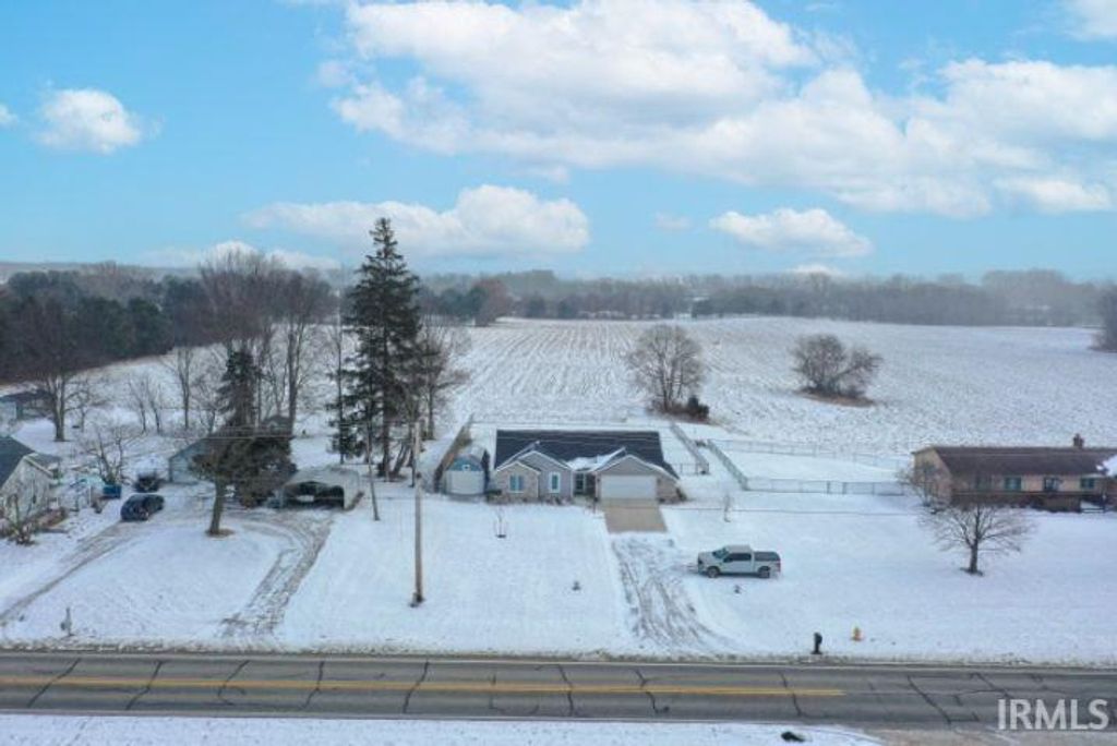 Photo of 16710 Lima Road, Huntertown, IN 46748 (MLS # 202602306)