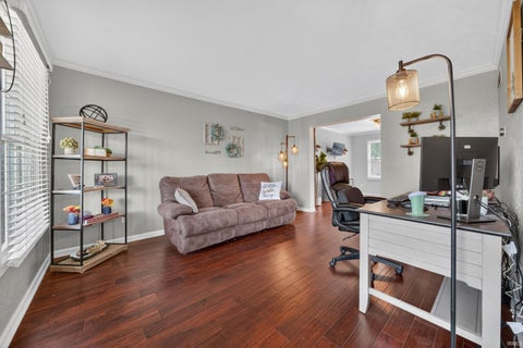 Tiny photo for 1932 Gladstone Avenue, Kokomo, IN 46901 (MLS # 202644771)