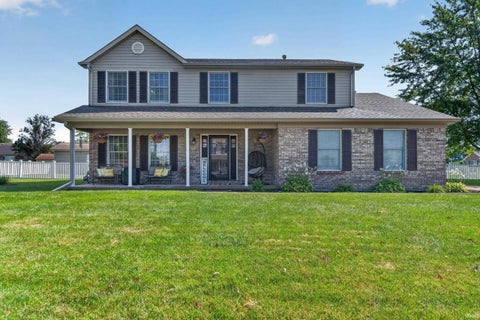 Tiny photo for 1932 Gladstone Avenue, Kokomo, IN 46901 (MLS # 202644771)