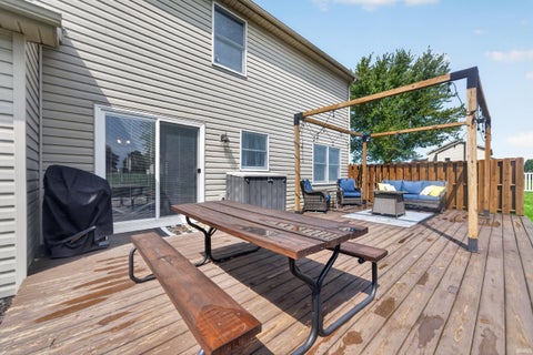 Tiny photo for 1932 Gladstone Avenue, Kokomo, IN 46901 (MLS # 202644771)