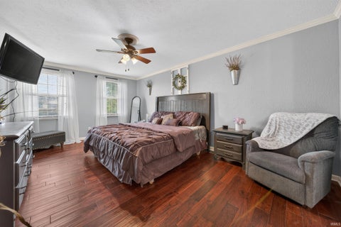 Tiny photo for 1932 Gladstone Avenue, Kokomo, IN 46901 (MLS # 202644771)