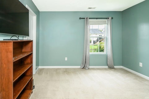 Tiny photo for 3655 S Glasgow Circle, Bloomington, IN 47403 (MLS # 202637805)