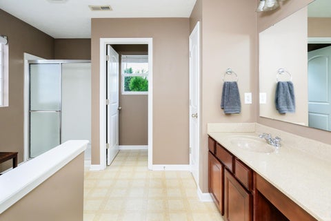 Tiny photo for 3655 S Glasgow Circle, Bloomington, IN 47403 (MLS # 202637805)