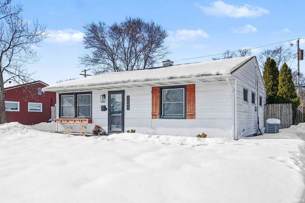 Photo of 1243 Browne Lane, South Bend, IN 46615 (MLS # 202604343)