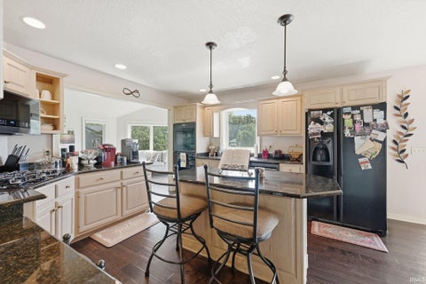 Tiny photo for 910 Calverton Court, Fort Wayne, IN 46825 (MLS # 202637947)
