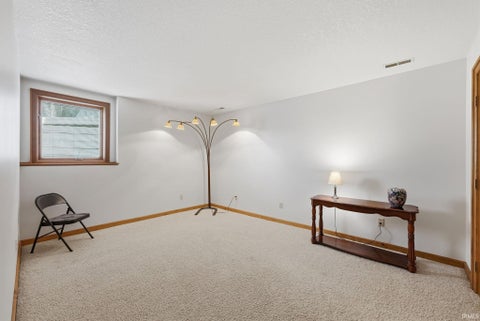 Tiny photo for 910 Calverton Court, Fort Wayne, IN 46825 (MLS # 202637947)