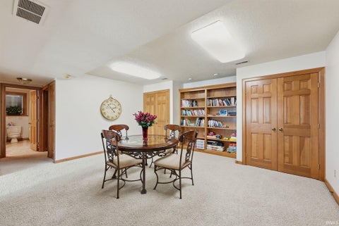Tiny photo for 910 Calverton Court, Fort Wayne, IN 46825 (MLS # 202637947)