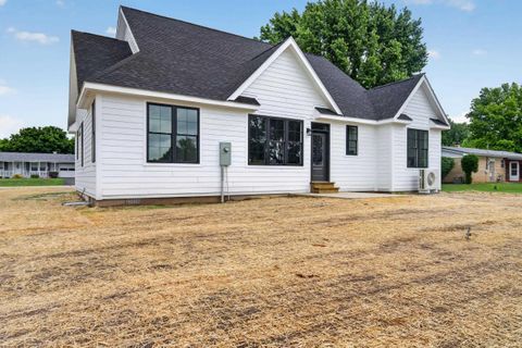 Tiny photo for 459 W 14th Street, Peru, IN 46970 (MLS # 202622602)