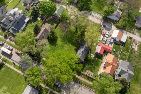 Tiny photo for 1128 Wabash Avenue, Fort Wayne, IN 46803 (MLS # 202614390)