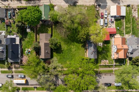 Tiny photo for 1128 Wabash Avenue, Fort Wayne, IN 46803 (MLS # 202614390)