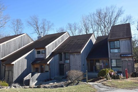 Photo of 9479 S Pointe Lasalles Drive, Bloomington, IN 47401 (MLS # 202606247)