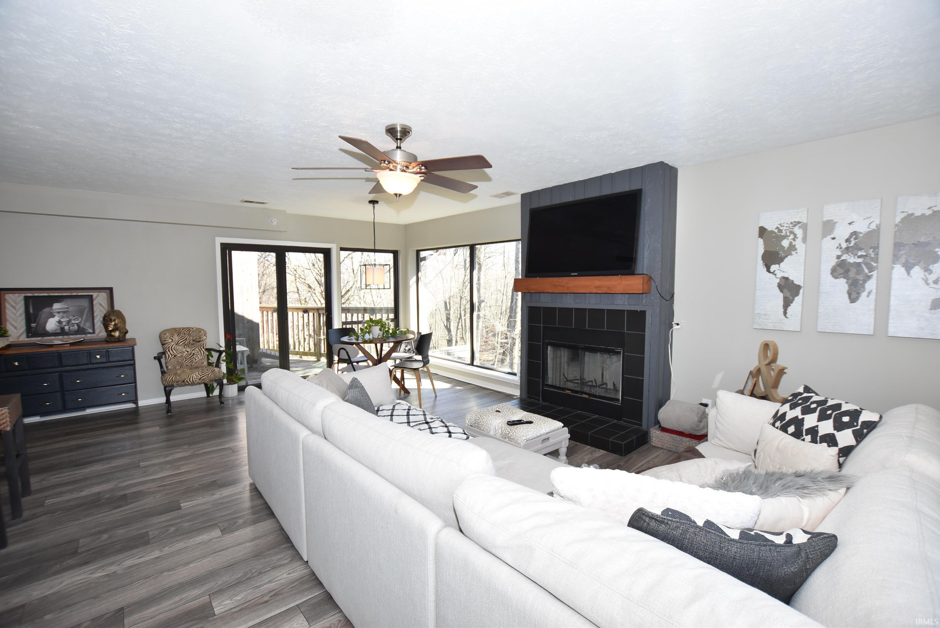 9479 S Pointe Lasalles Drive