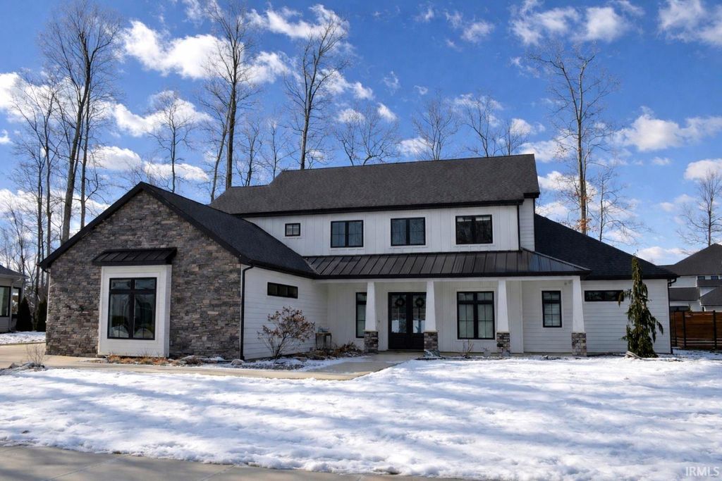 Photo of 169 Anmer Hall, Fort Wayne, IN 46845 (MLS # 202602603)