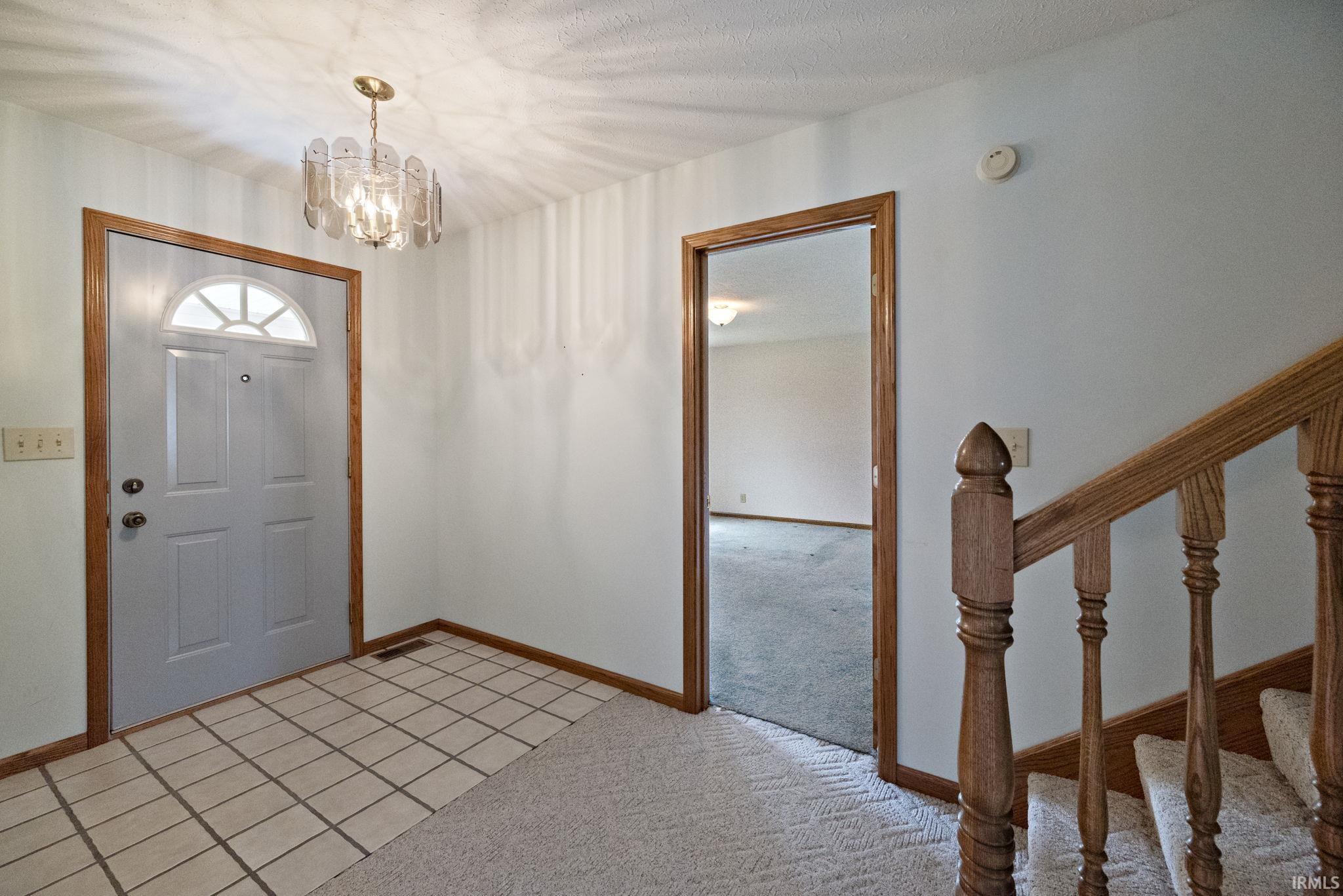 Rossville, Indiana 46065, United States, 3 Bedrooms Bedrooms, ,3 BathroomsBathrooms,Residential,Pending,114131