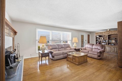 Tiny photo for 1302 N Forest Avenue, Muncie, IN 47304 (MLS # 202606373)