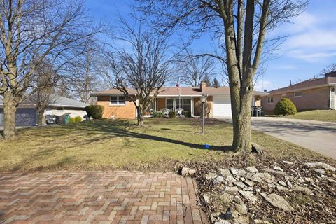 Tiny photo for 1302 N Forest Avenue, Muncie, IN 47304 (MLS # 202606373)