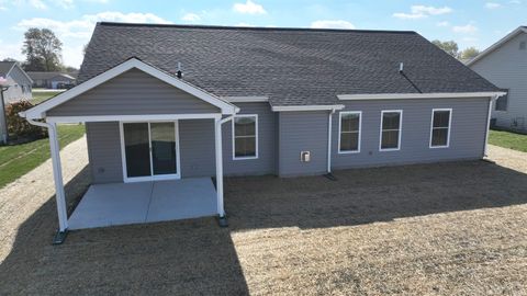 Tiny photo for 206 Royalwood Drive, Monticello, IN 47960 (MLS # 202544653)