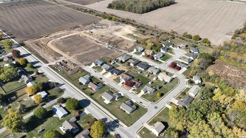 Tiny photo for 206 Royalwood Drive, Monticello, IN 47960 (MLS # 202544653)