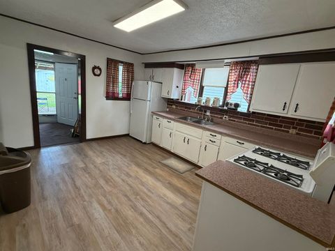 Tiny photo for 360 W 6th Street, Peru, IN 46970 (MLS # 202528145)