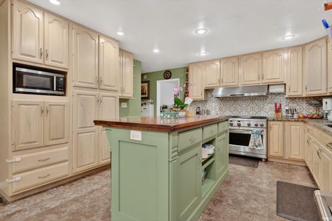 Tiny photo for 1729 W Farview Drive, Peru, IN 46970 (MLS # 202600061)