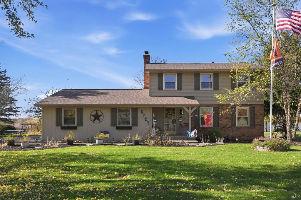 Photo of 8727 Sakaden Parkway, Fort Wayne, IN 46825 (MLS # 202605987)