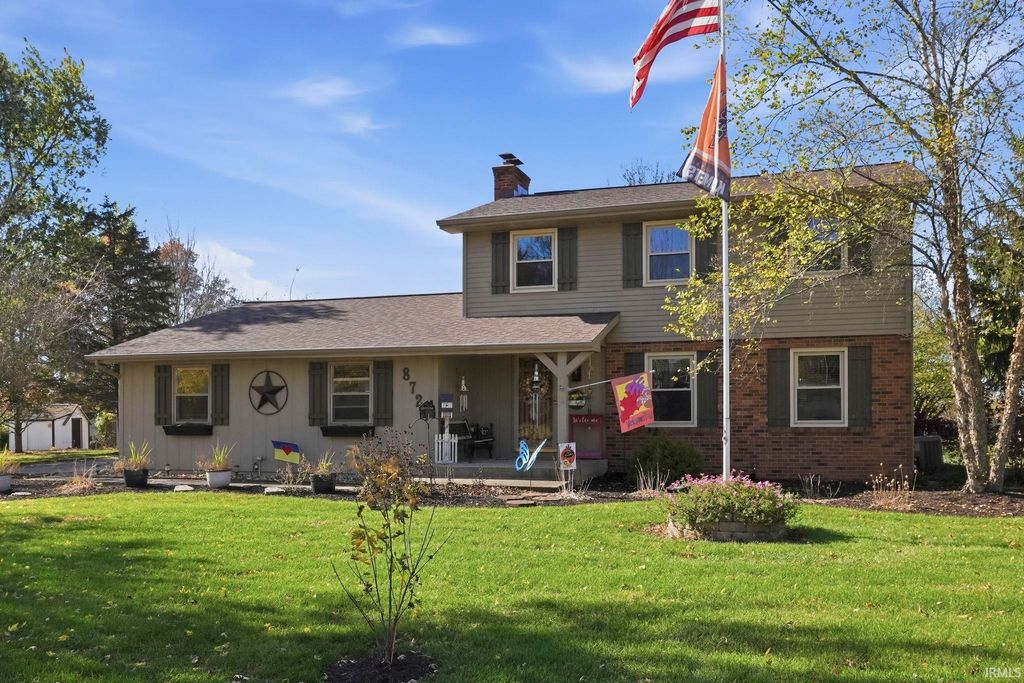 Photo of 8727 Sakaden Parkway, Fort Wayne, IN 46825 (MLS # 202605987)