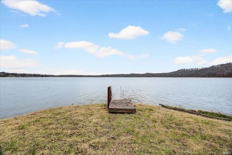 Photo of 7588 N Blue Heron Drive, Unionville, IN 47468 (MLS # 202612261)