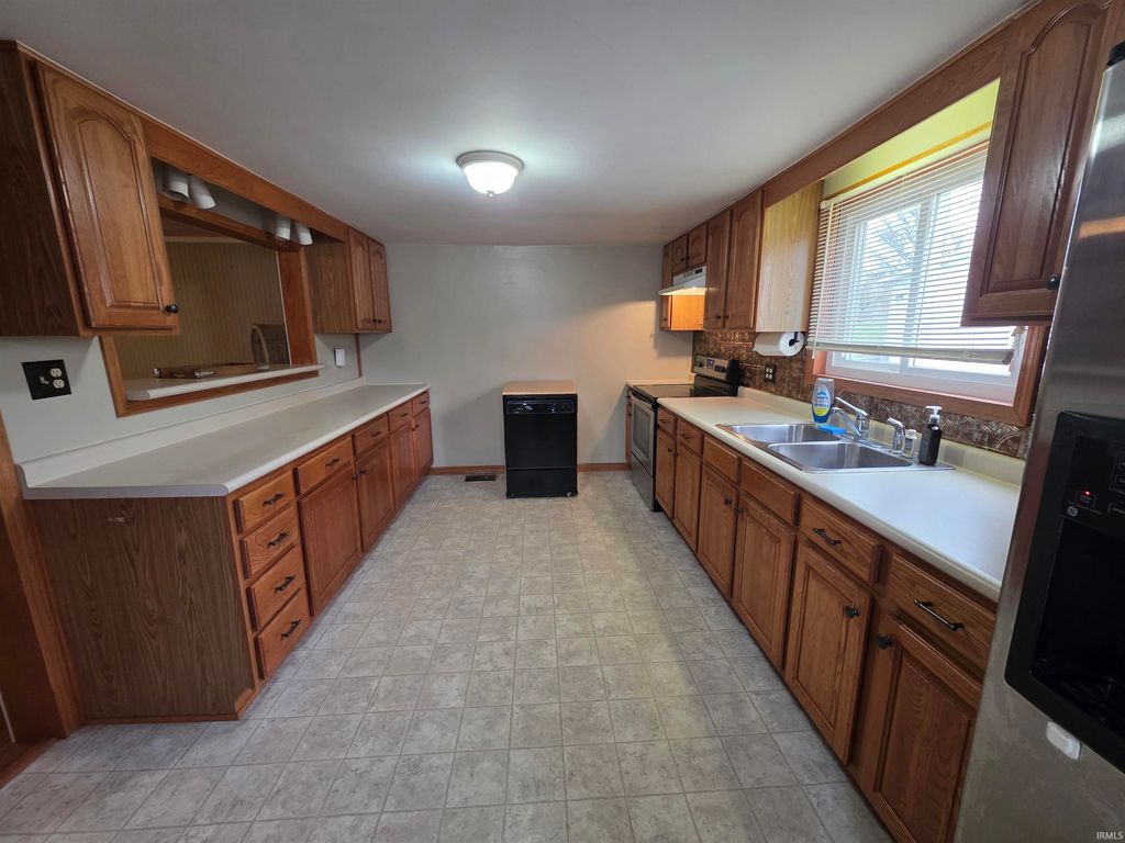 Photo of 538 Wood Street, Kendallville, IN 46755 (MLS # 202609651)