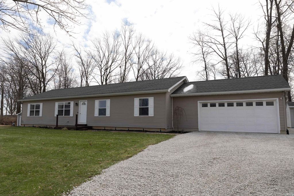 Photo of 12560 N 825 E Road, Syracuse, IN 46567 (MLS # 202609355)