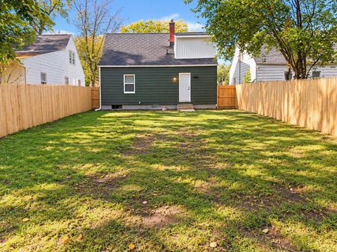 Tiny photo for 1650 N Brookfield Street, South Bend, IN 46628 (MLS # 202643824)