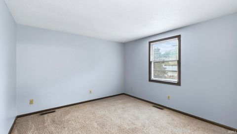 Tiny photo for 4011 Thornbury Place, Fort Wayne, IN 46804 (MLS # 202614389)