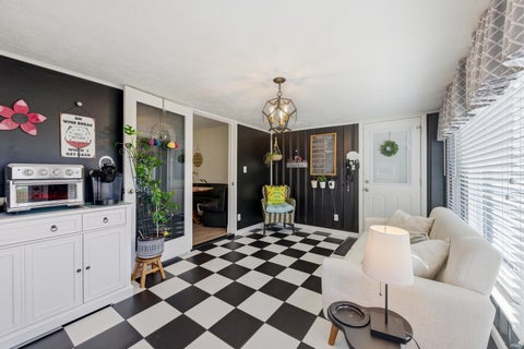 Tiny photo for 101 N Forest Avenue, Muncie, IN 47304 (MLS # 202621506)