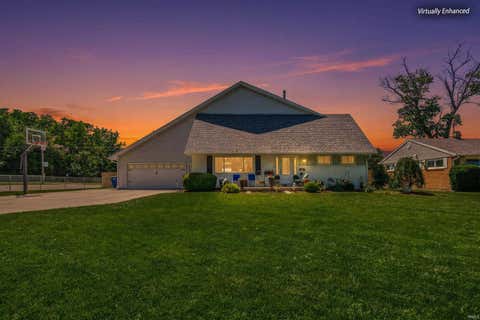 Photo of 101 N Forest Avenue, Muncie, IN 47304 (MLS # 202621506)