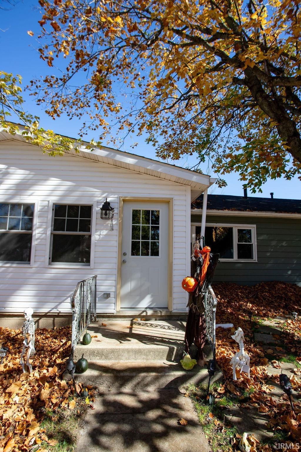 Photo of 200 S Washington Street, Gaston, IN 47342 (MLS # 202644007)