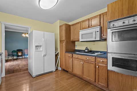 Tiny photo for 743 S Webster Street, Kokomo, IN 46901 (MLS # 202632335)