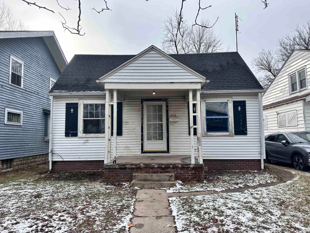 Photo of 1918 Drexel Avenue, Fort Wayne, IN 46806 (MLS # 202601529)