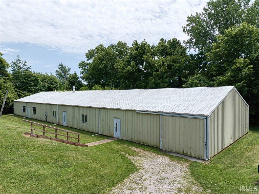 Photo of 20 W HIGHWAY 62, Mount Vernon, IN 47620 (MLS # 202633310)