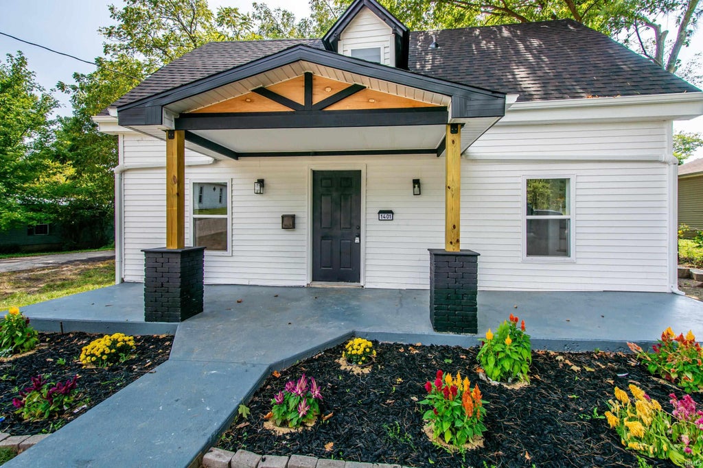 Photo of 1401 W 6th Street, Bloomington, IN 47404 (MLS # 202638403)