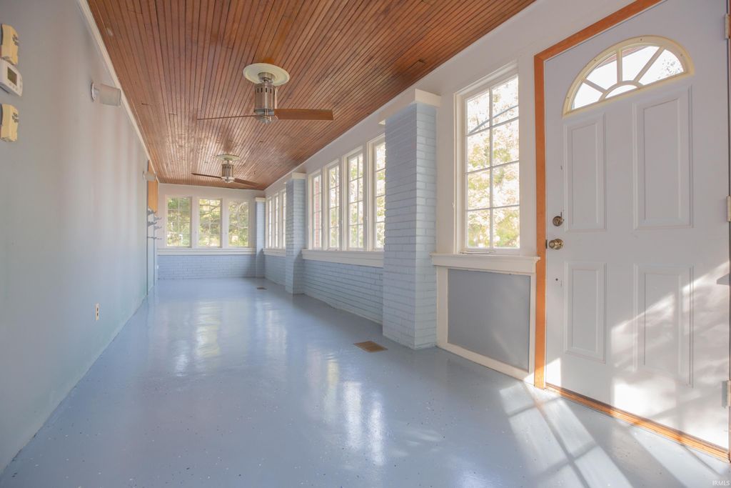 Photo of 9051 Middle Mount Vernon Road, Mount Vernon, IN 47620 (MLS # 202601051)