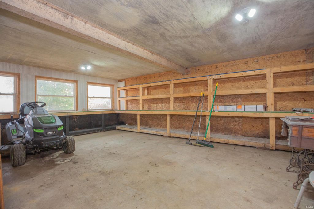 Photo of 9051 Middle Mount Vernon Road, Mount Vernon, IN 47620 (MLS # 202601051)