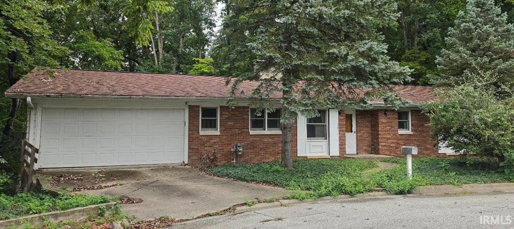 Photo of 128 Rockland Drive, West Lafayette, IN 47906 (MLS # 202641061)