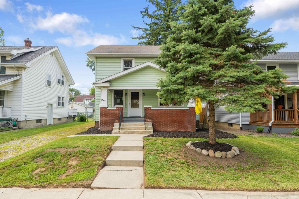 Photo of 2711 N Anthony Boulevard, Fort Wayne, IN 46805 (MLS # 202627767)
