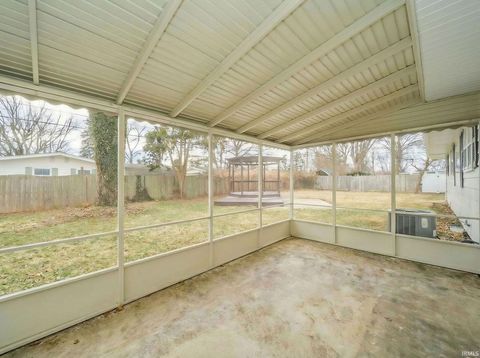 Tiny photo for 515 Meadow Drive, Kokomo, IN 46902 (MLS # 202603555)